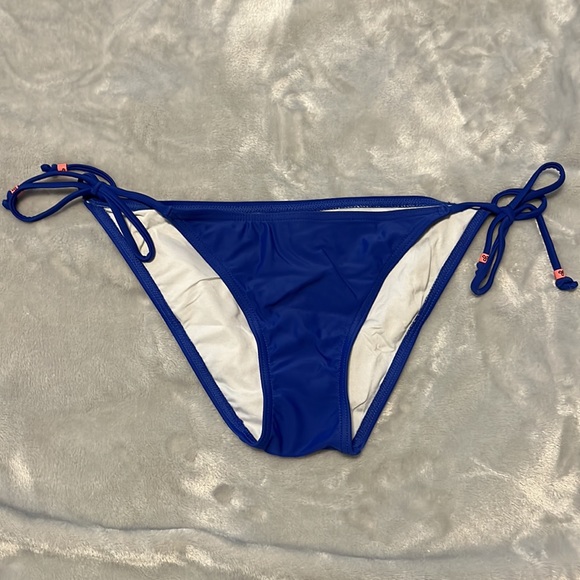 TNA Swim Suit - Picture 2 of 8